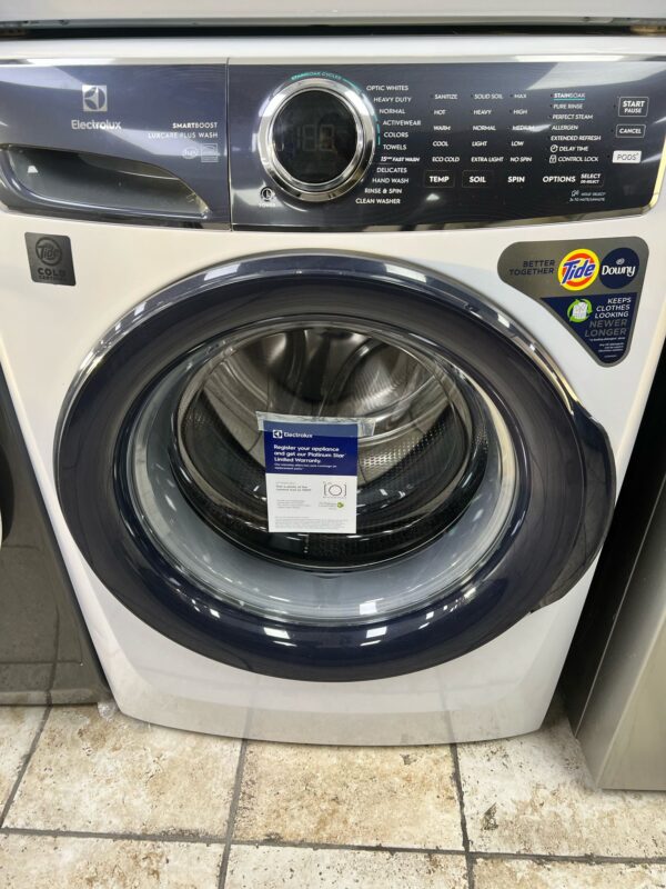 Electrolux Front Load Washer Dryer Set In White Color