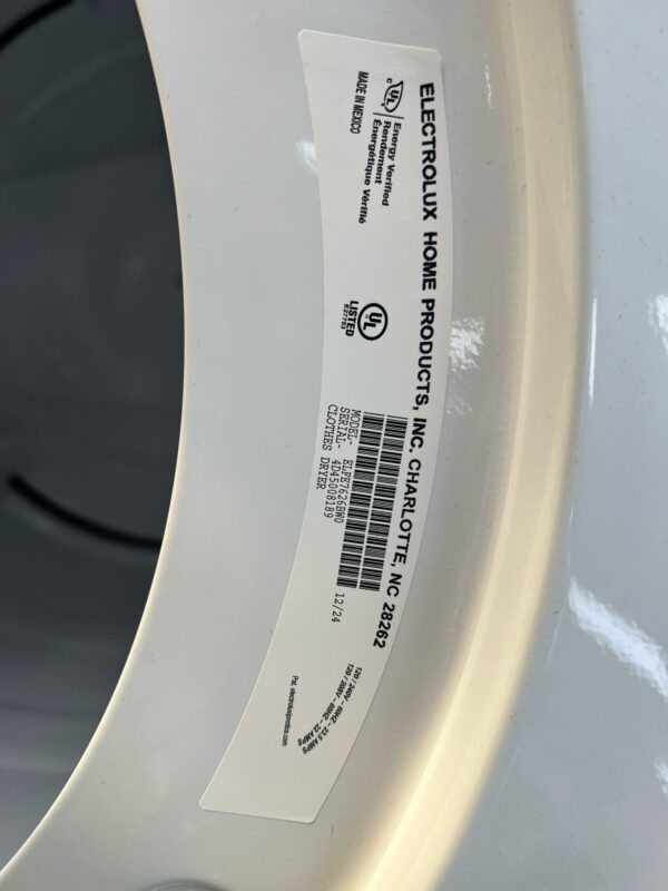 Electrolux Front Load Washer Dryer Set In White Color - Image 4